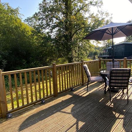 Chalet 64, Lakeside, Glan Gwna Holiday Park كارنارفون المظهر الخارجي الصورة